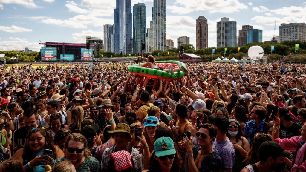 Image of the Lollapalooza music festival crowd in Chicago, Illinois.