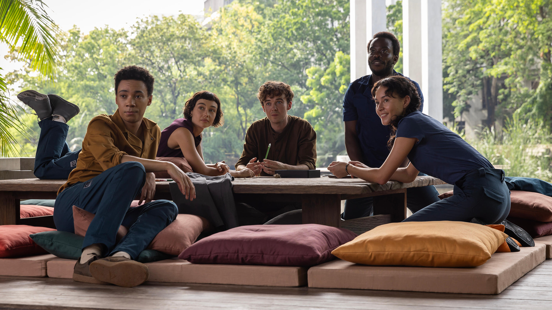 Sydney Chandler, Alex Lawther, and more of the cast of FX's Alien: Earth