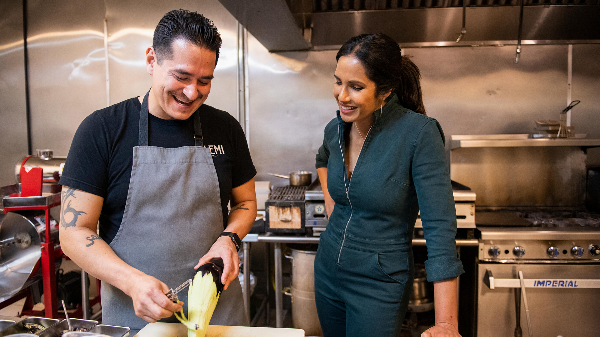 Padma pega a estrada em Taste the Nation with Padma Lakshmi.