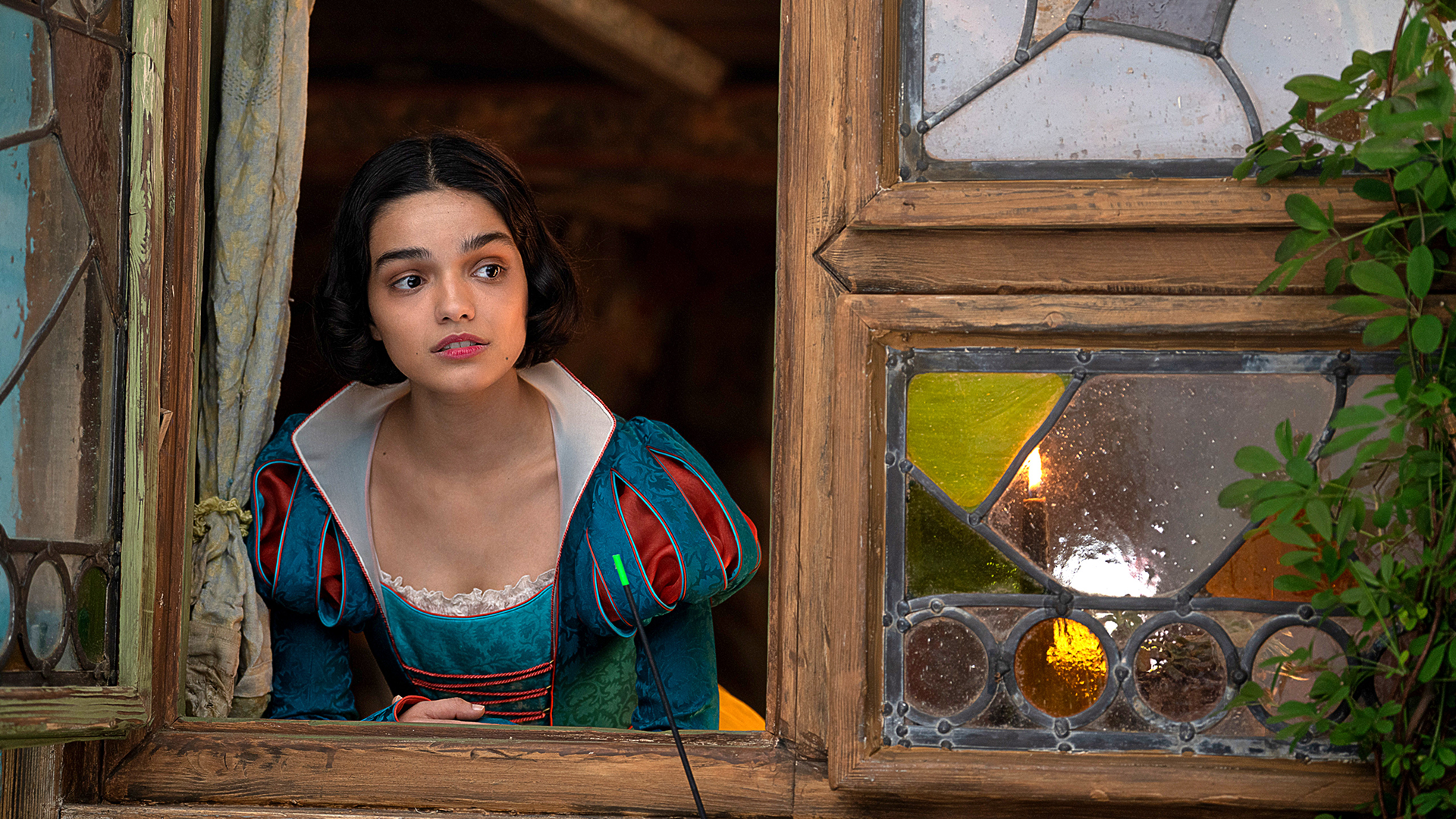 Rachel Zegler as Snow White in Snow Shite (2025)