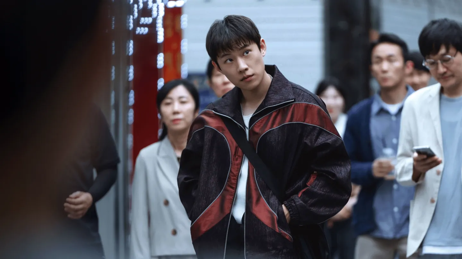 Kim Sung-cheol in a scene from the Korean crime thriller series Gold Land. 