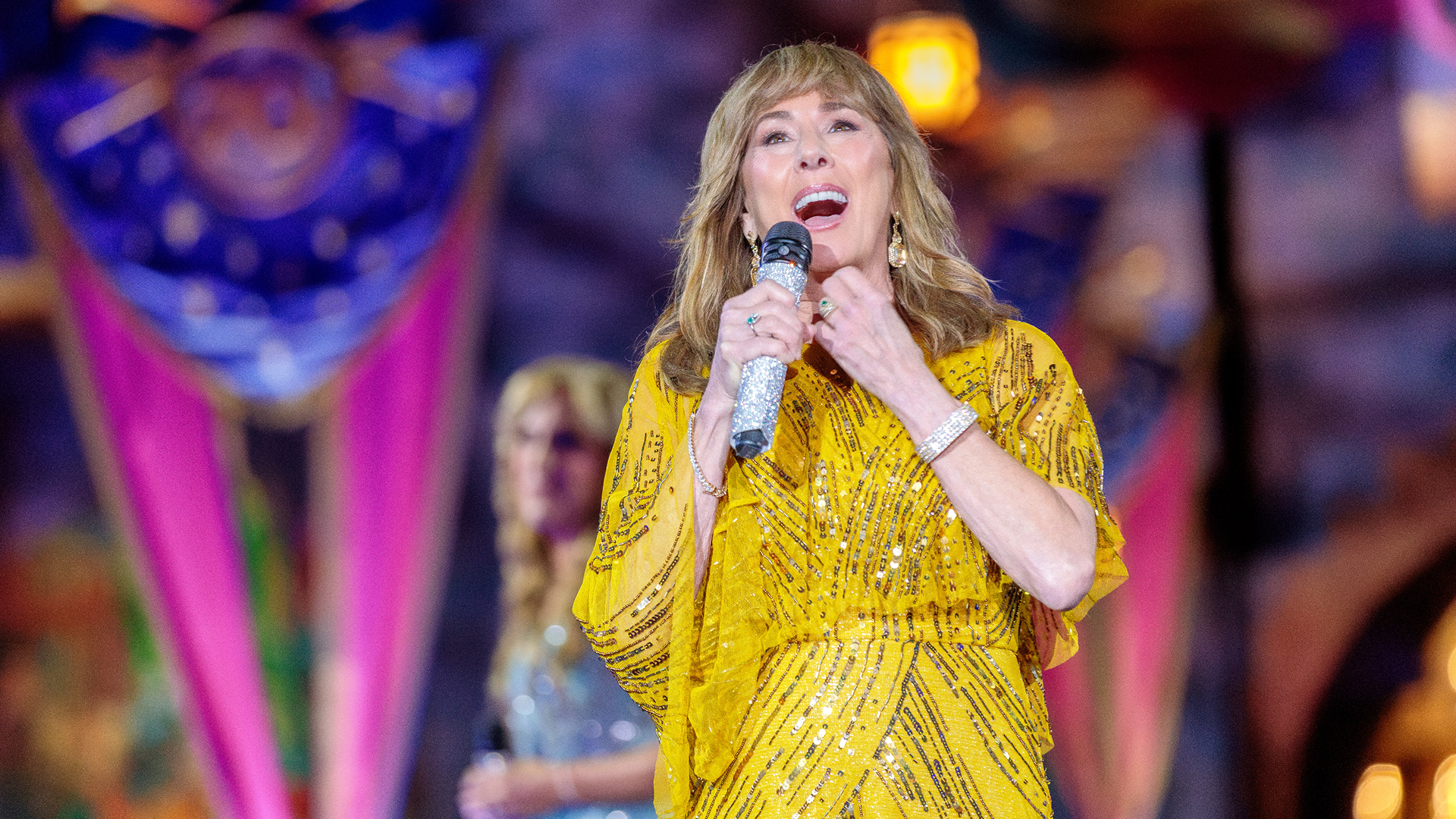 Paige O’Hara singing in Disney Princess Concert: Celebrating 70 Years of Disneyland