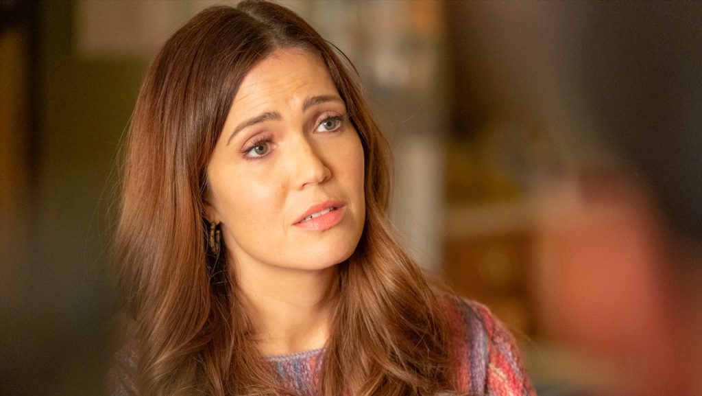 A still image of Mandy Moore as Rebecca Pearson in This Is Us.
