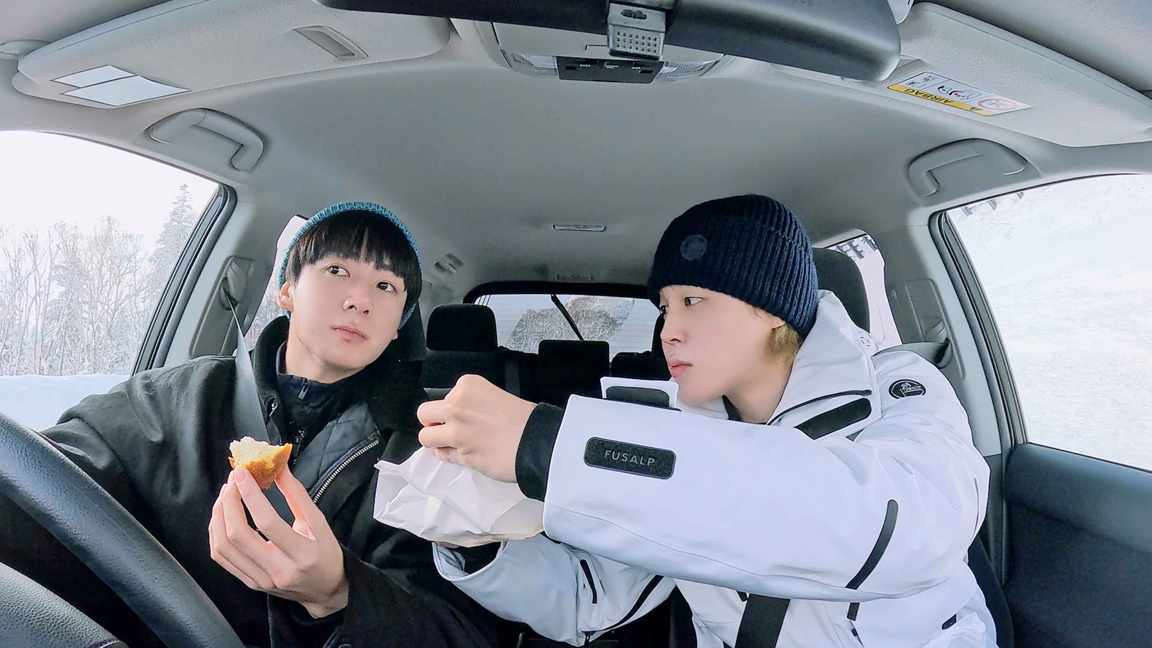 『Are You Sure?!』シーズン1で雪景色の中ドライブをするJIMIN（ジミン）とJUNG KOOK（ジョングク）