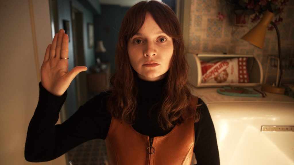 A still image of Lola Petticrew as Dolours Price in the series, Say Nothing.