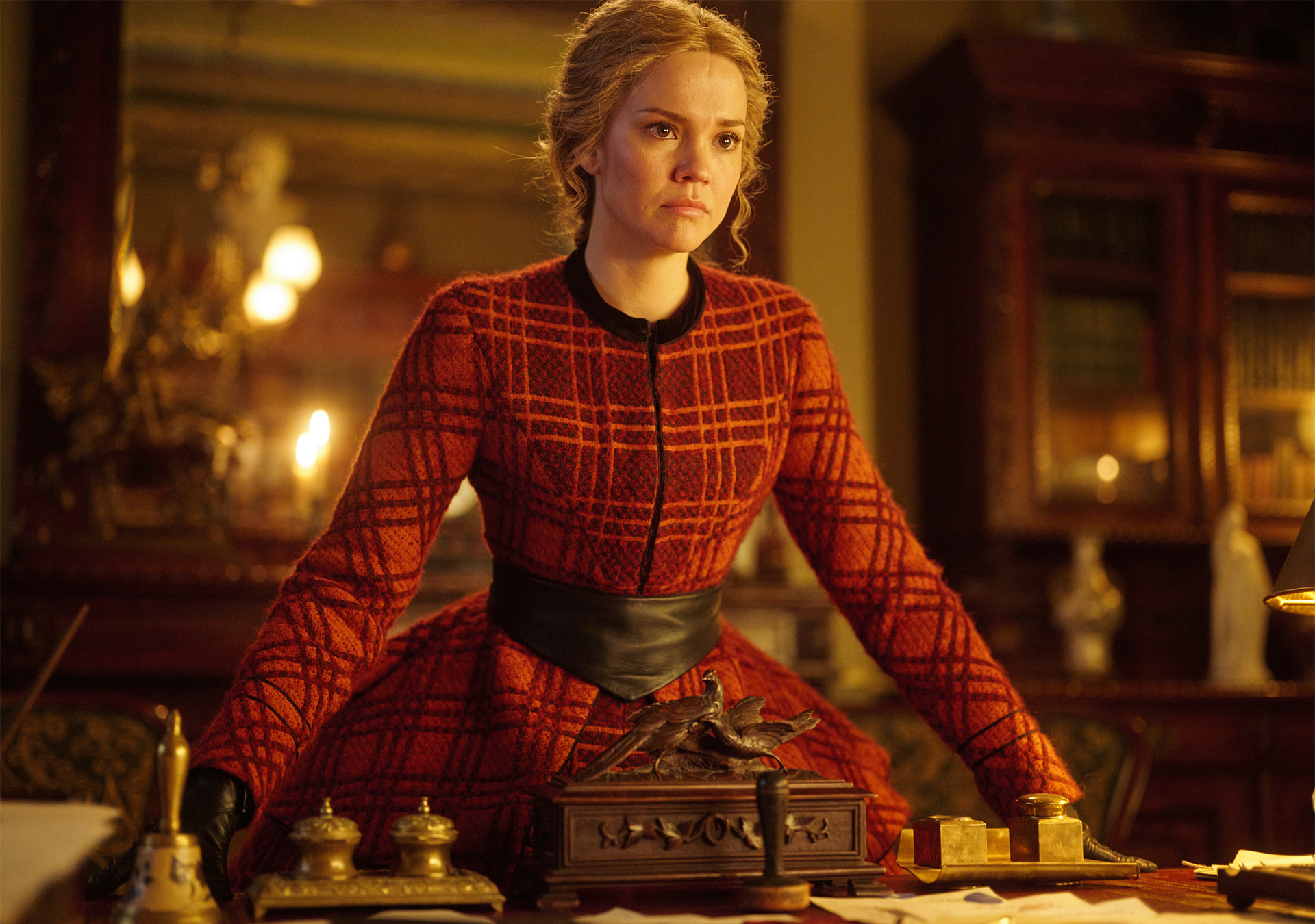TheArtfulDodger_Lady_Belle_Fox
